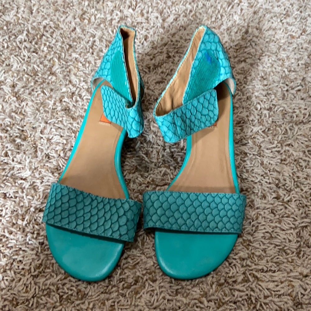 Can’t resist some Miz Mooz